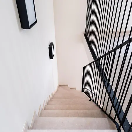 Apartment Huswell - Modern Renovated In The Vibrant Heart Of