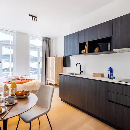 Apartment Huswell - Modern Renovated In The Vibrant Heart Of
