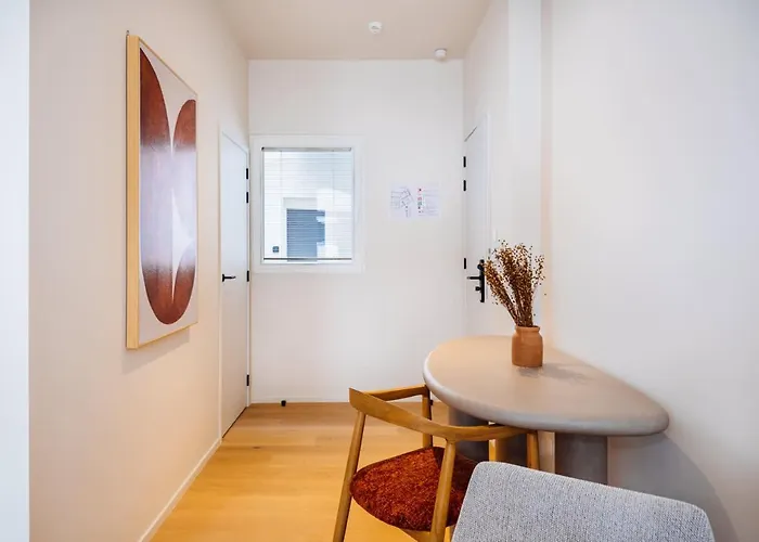 Huswell - Modern Renovated In The Vibrant Heart Of Gandawa